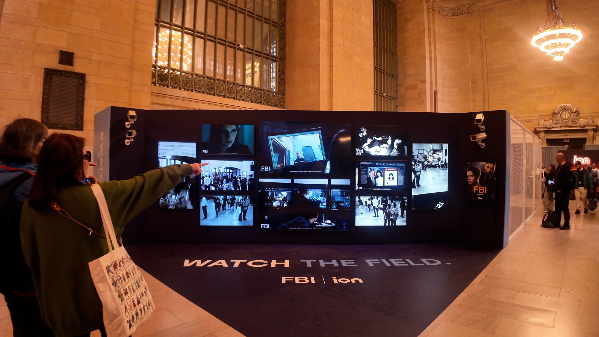 Guest at the video wall